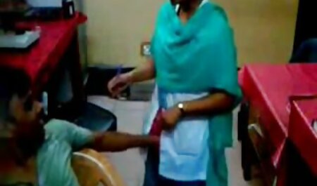 योग शिक्षक एक कसरत के सेक्सी मूवी फुल एचडी हिंदी में दौरान पूरी तरह से घर का कपड़ा